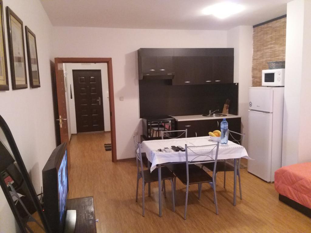 Studio Lazur Burgas Bagian luar foto